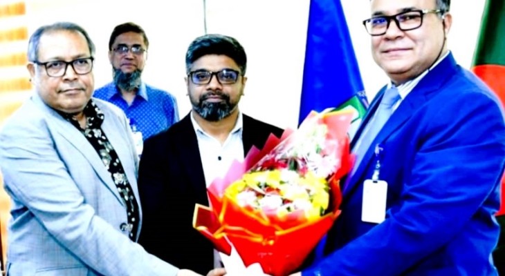 জাতীয় বিশ্ববিদ্যালয়ে নতুন ট্রেজারার অধ্যাপক ড.নাজমুল হোসাইনের যোগদান